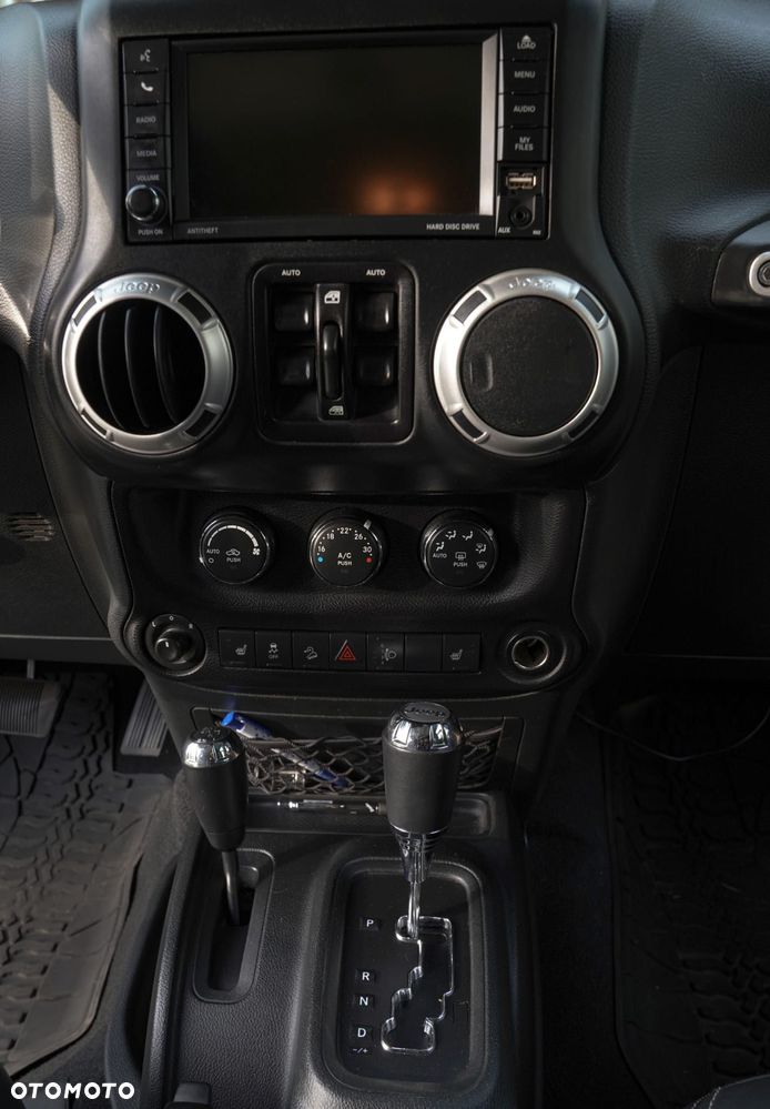 Jeep Wrangler - 16