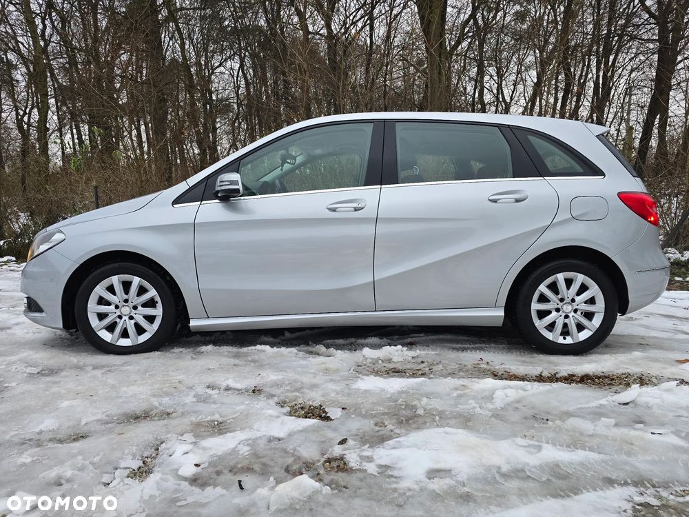 Mercedes-Benz Klasa B 180 (BlueEFFICIENCY) - 4