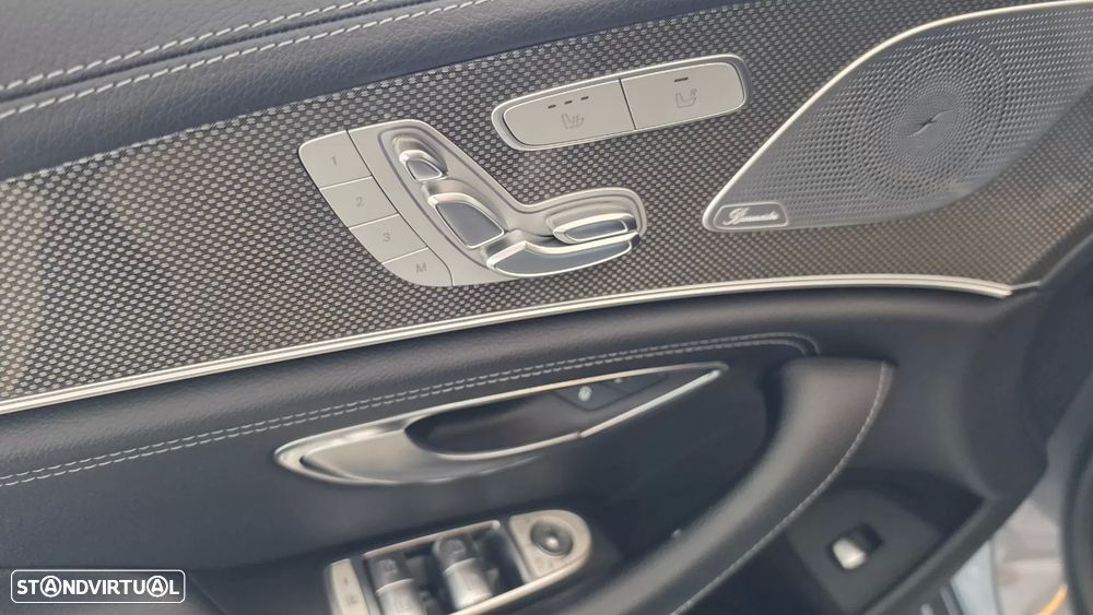Mercedes-Benz CLS 300 d AMG Line - 35