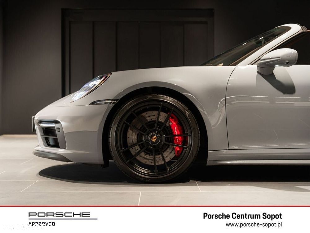 Porsche 911 Targa 4 GTS - 9