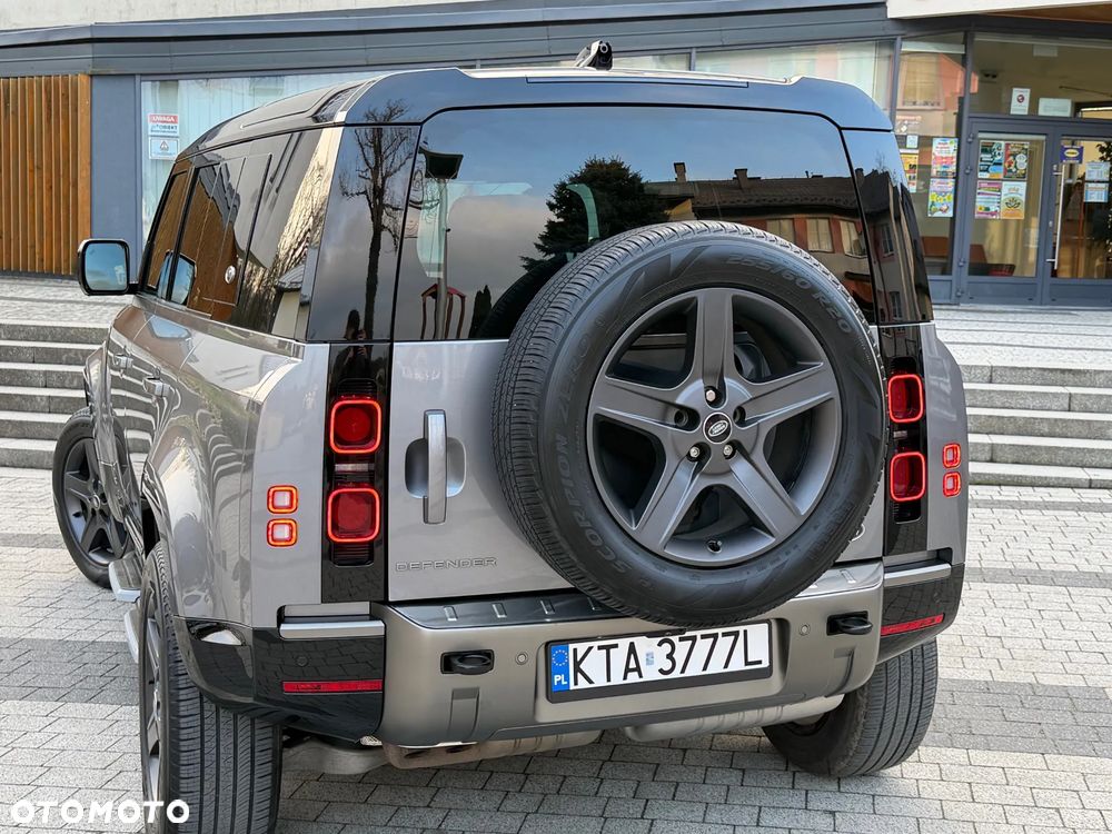 Land Rover Defender 110 D250 X-Dynamic S - 10