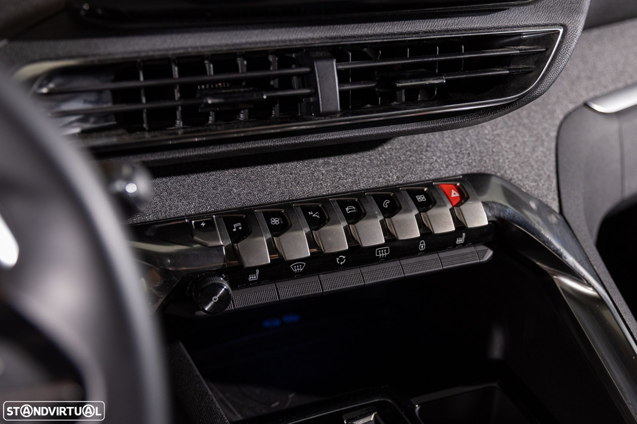 Peugeot 3008 1.6 Hybrid Allure e-EAT8 - 24