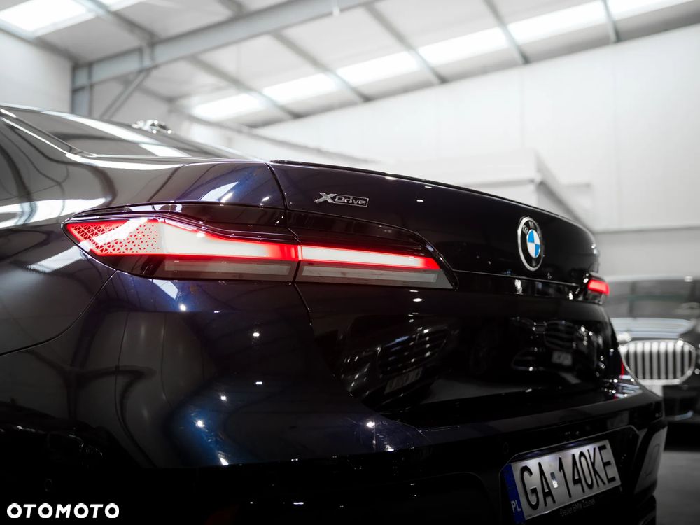 BMW Seria 7 740d xDrive sport - 10