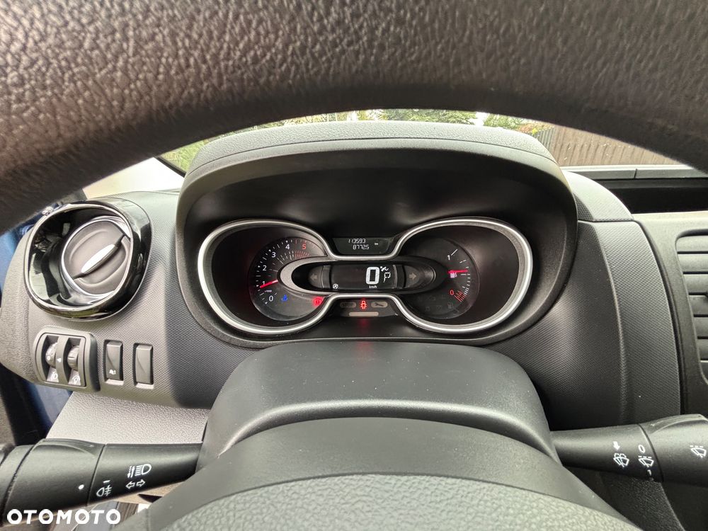 Renault Trafic - 10
