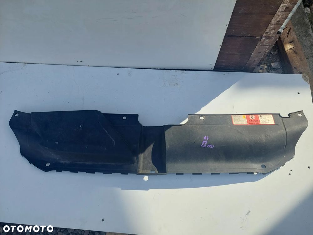 Osłona pasa przedniego Audi A4 B8 - 1