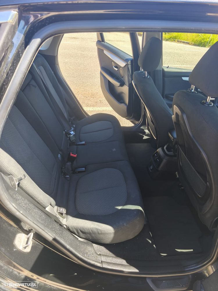 BMW 216 Active Tourer d Aut. - 12