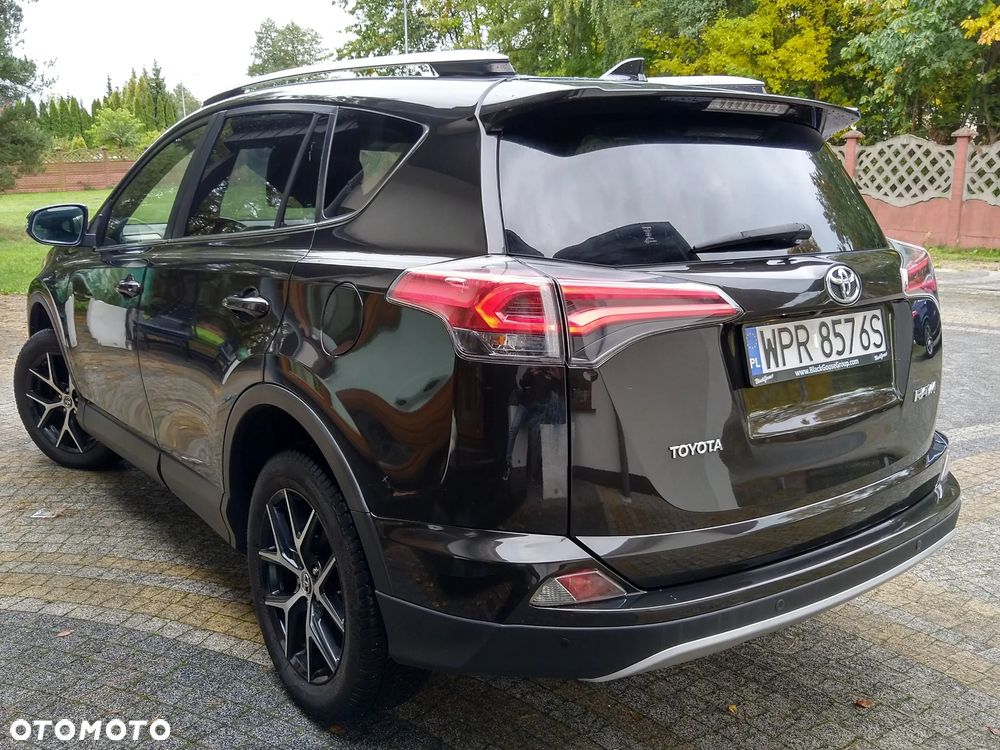 Toyota RAV4 - 12