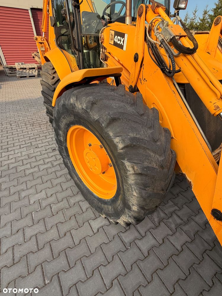 JCB 4CX - 14
