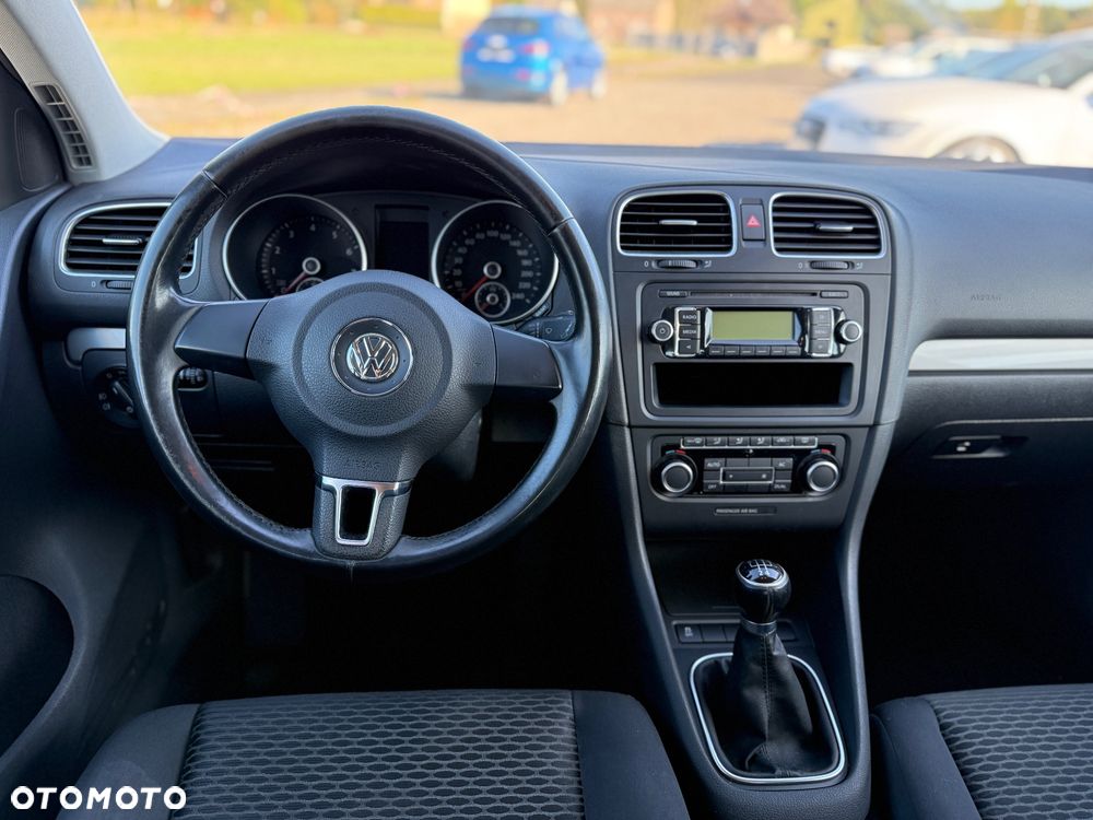 Volkswagen Golf - 14