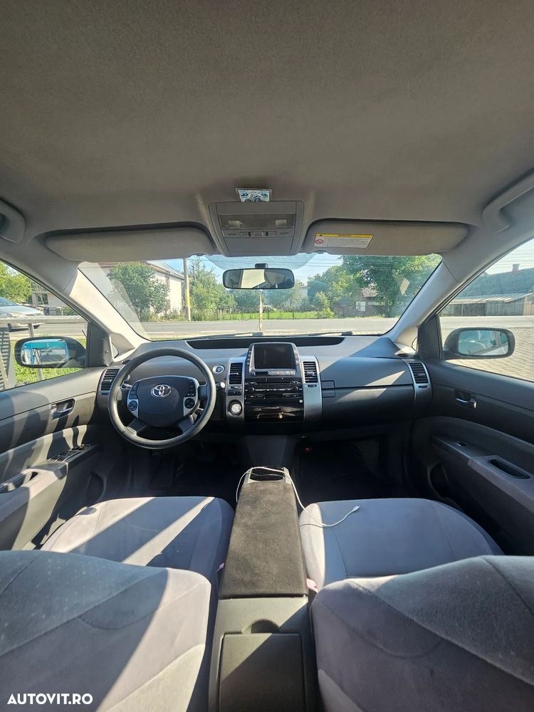Toyota Prius - 7