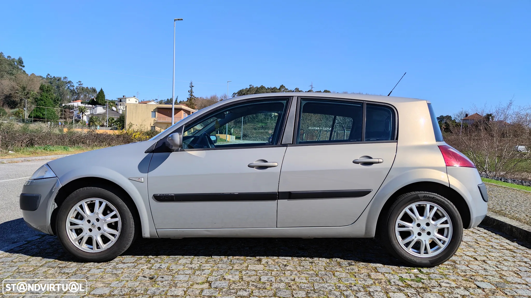 Renault Mégane - 5