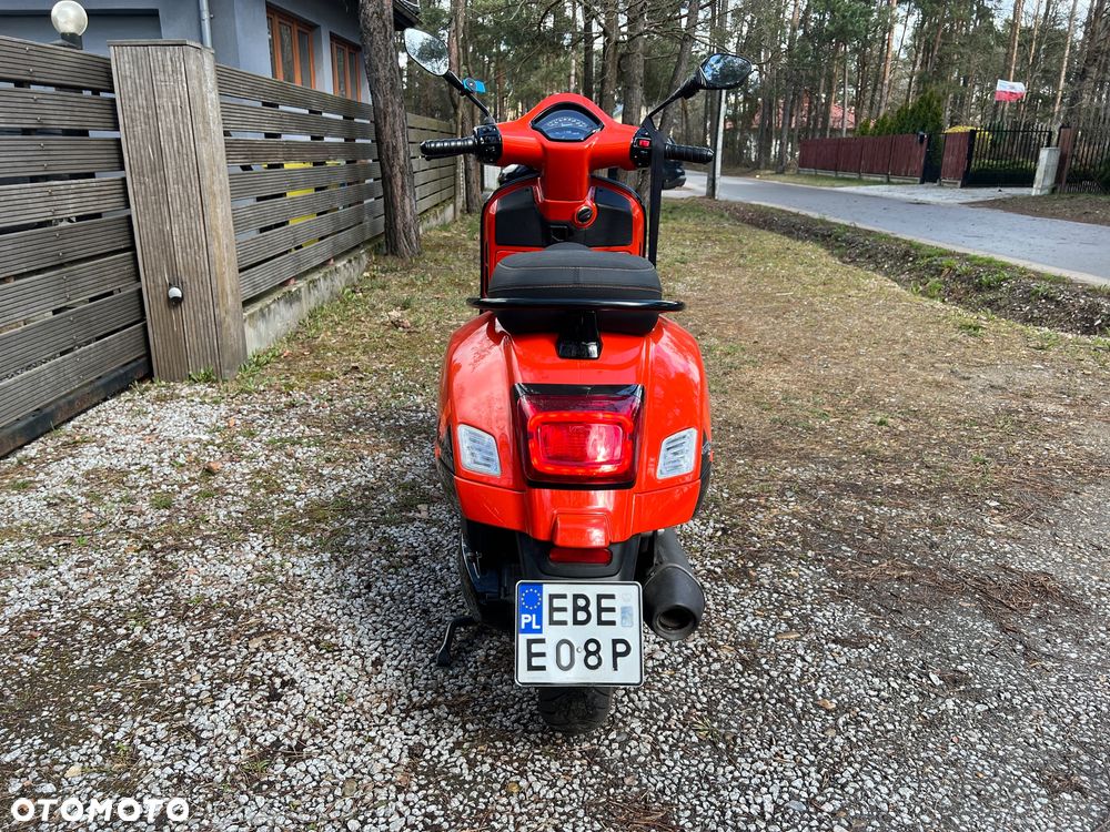 Vespa GTS - 3