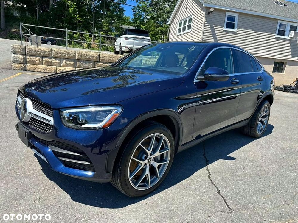 Mercedes-Benz GLC 300 4Matic 9G-TRONIC AMG Line - 1