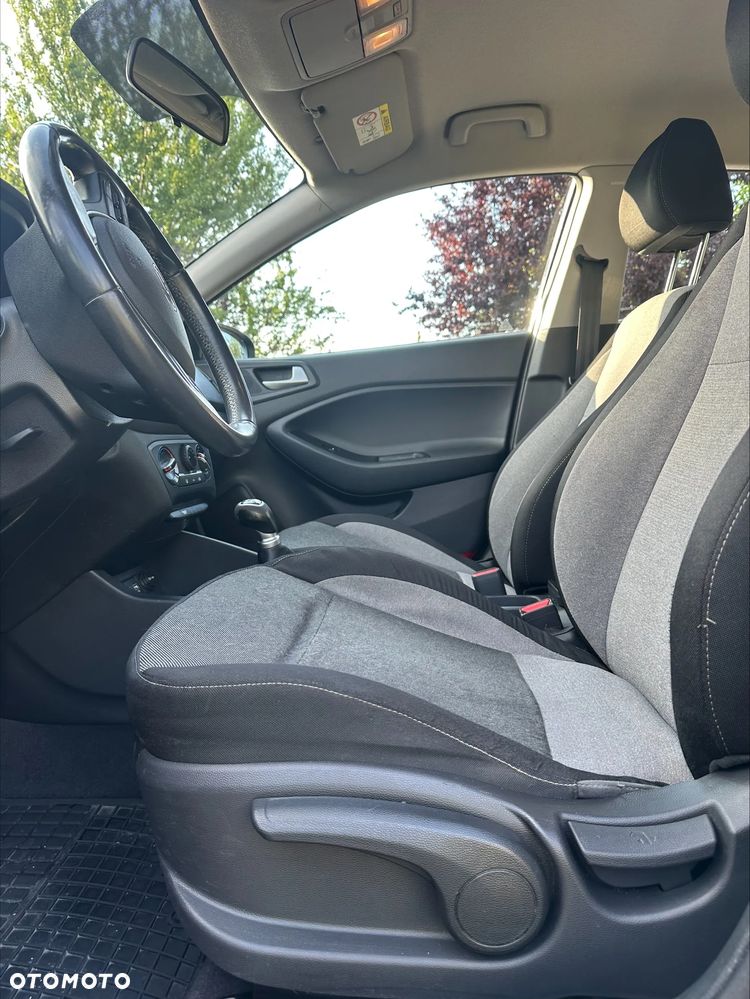 Hyundai i20 1.2 Classic Plus - 12