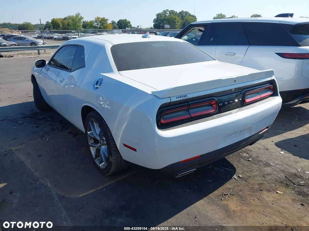 Dodge Challenger - 21