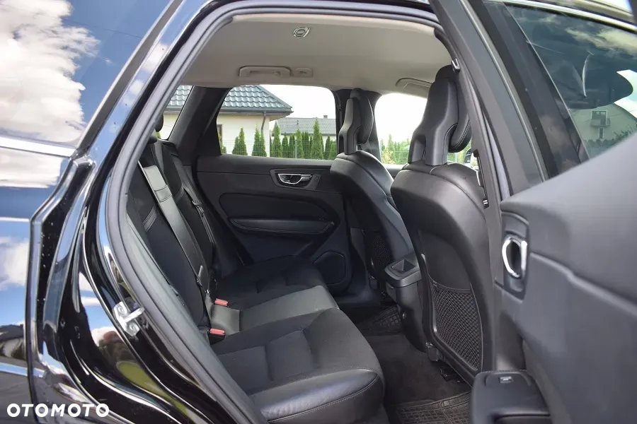 Volvo XC 60 D5 AWD Inscription - 26