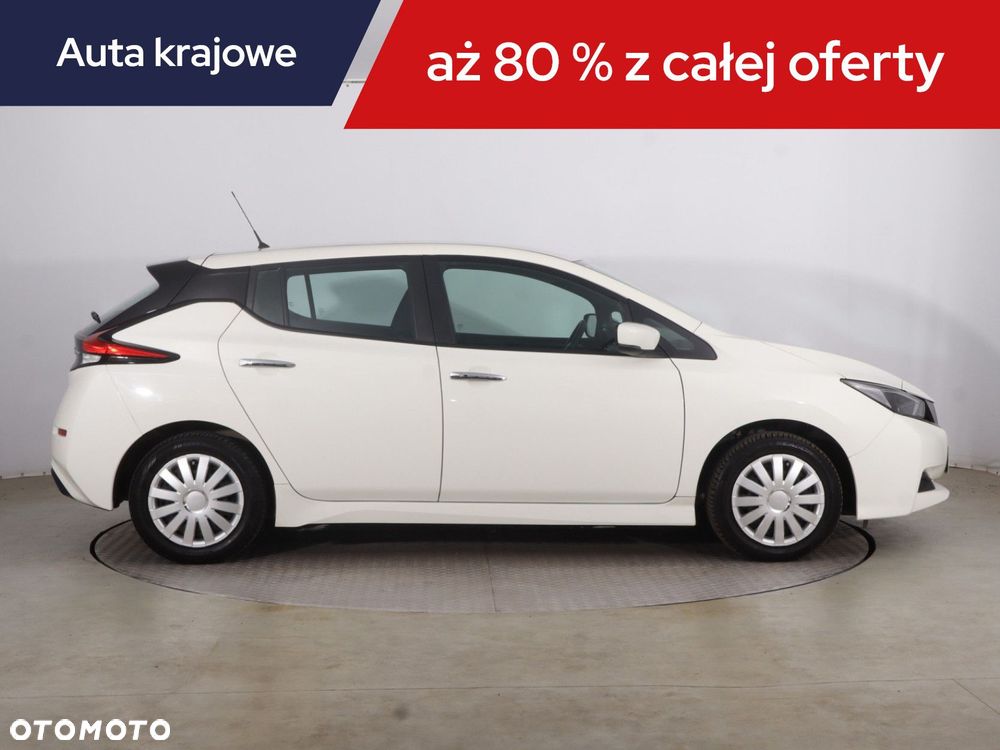 Nissan Leaf - 8