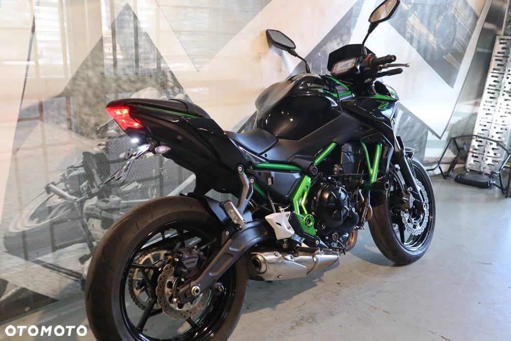 Kawasaki Z 650 - 21