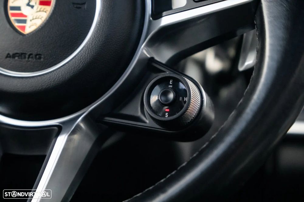 Porsche Panamera Sport Turismo 4 E-Hybrid Platinum Edition - 21
