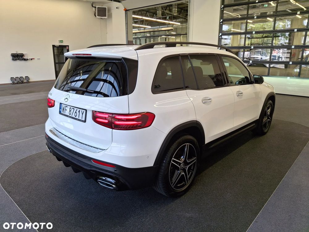 Mercedes-Benz GLB 200 AMG Line 7G-DCT - 4