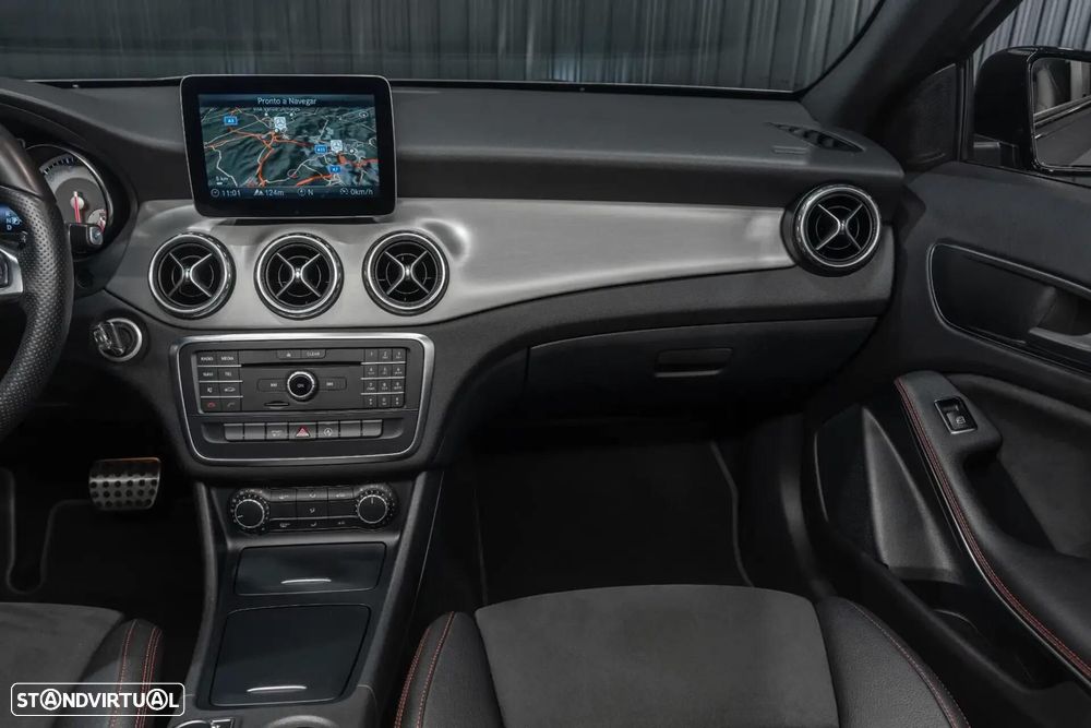 Mercedes-Benz GLA 180 AMG Line Aut. - 9