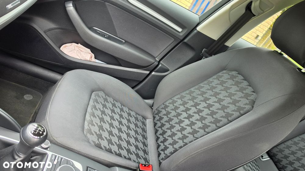 Audi A3 Sportback - 17