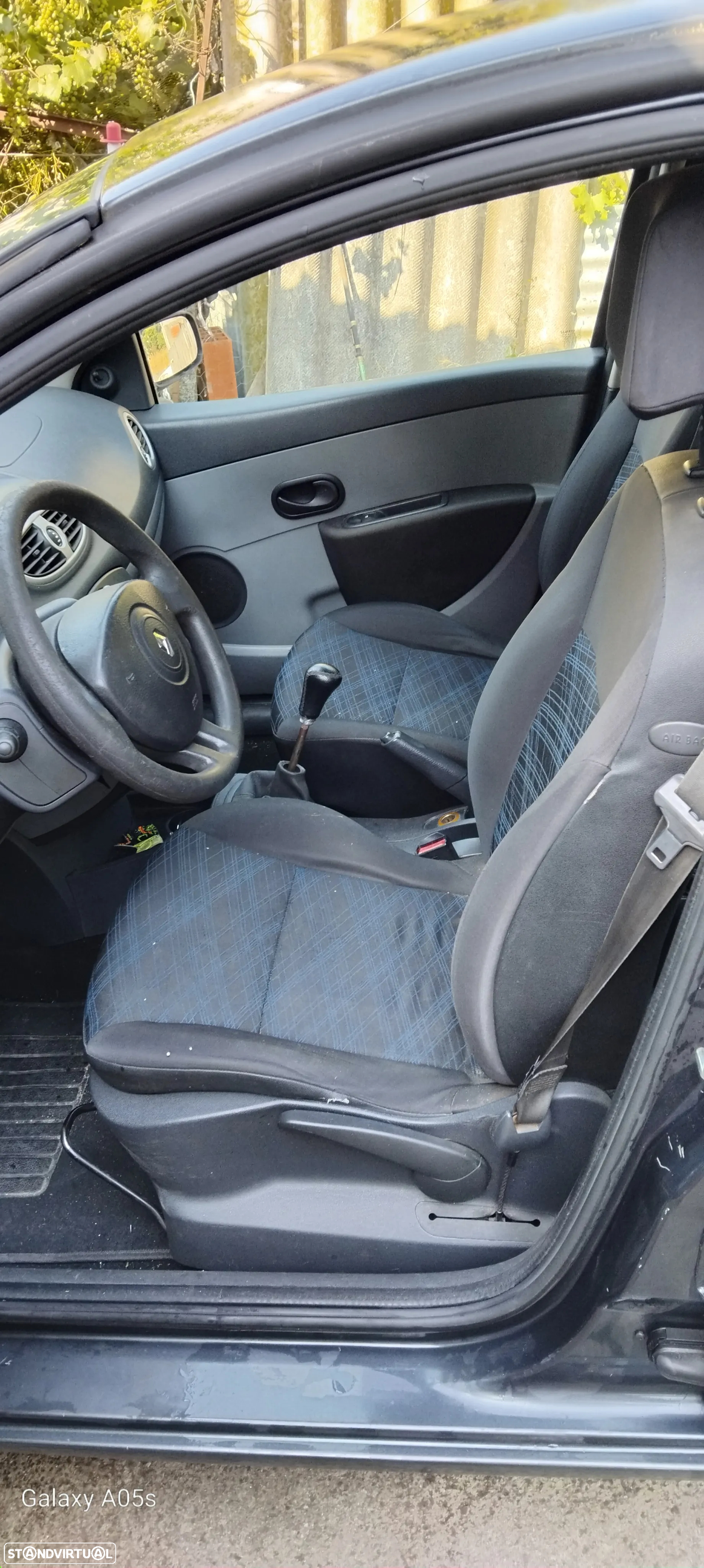 Renault Clio 1.5 dCi Confort - 9