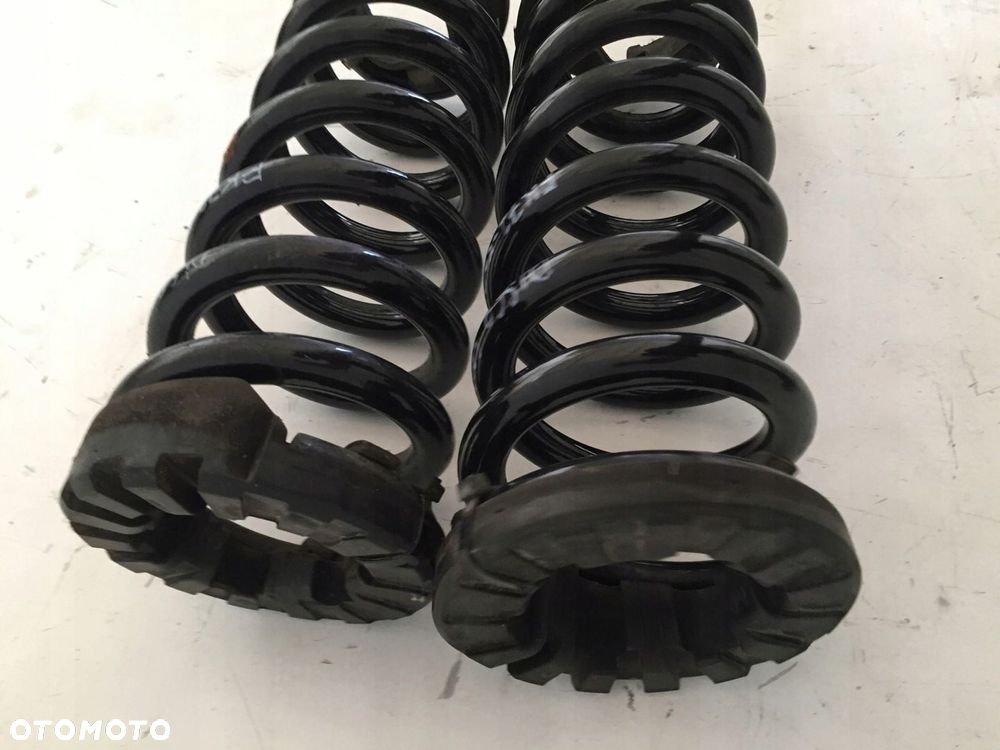 DISCOVERY SPORT L550 SPRĘŻYNA ZAWIESZENIA - 5