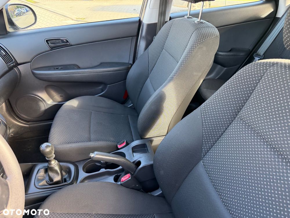 Hyundai i30 1.4 BlueDrive Comfort - 15