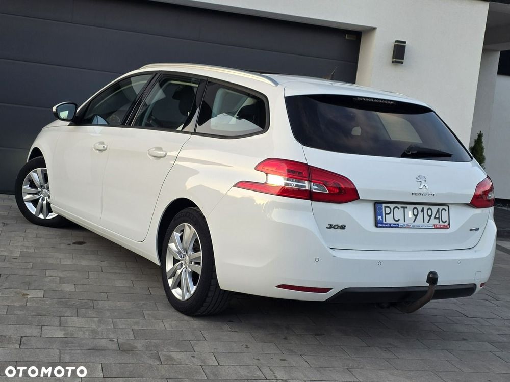 Peugeot 308 - 4