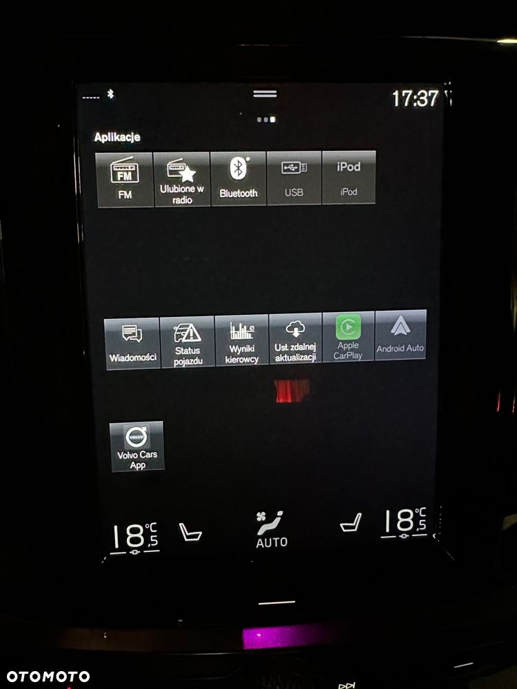 Volvo V60 T8 AWD Plug-In Hybrid Inscription - 24