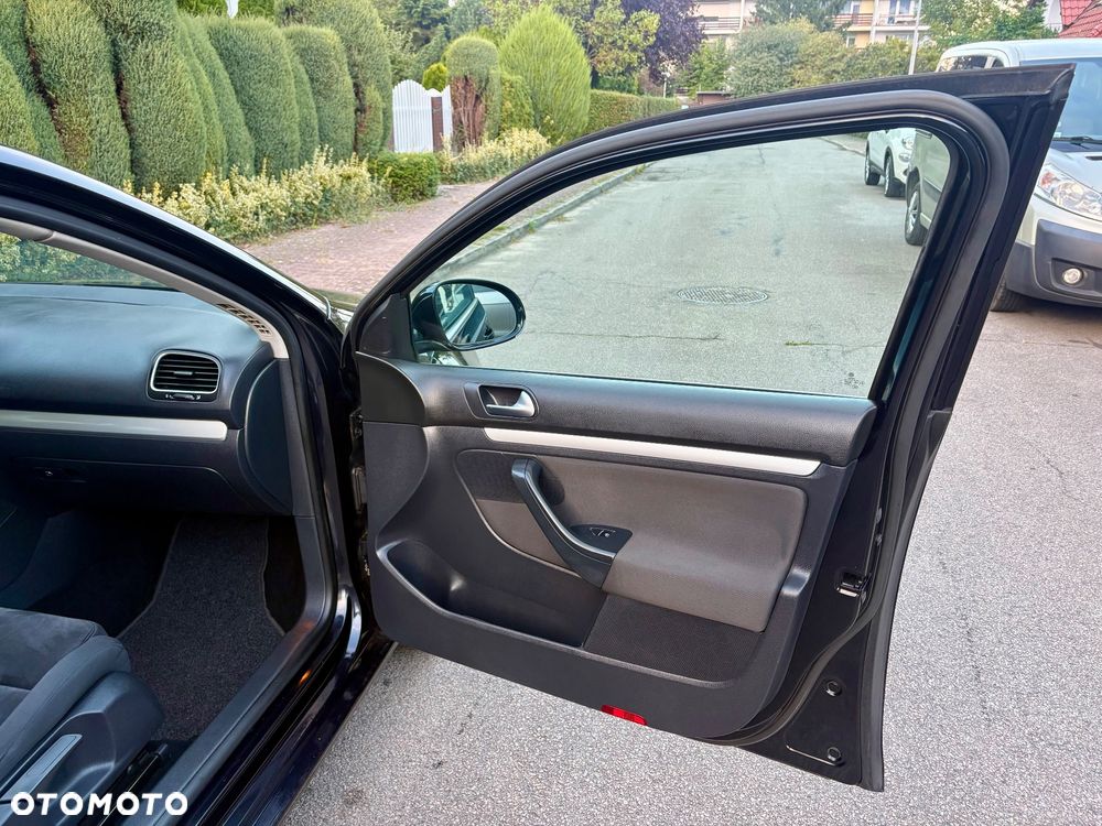 Volkswagen Golf 1.4 TSI Highline - 31