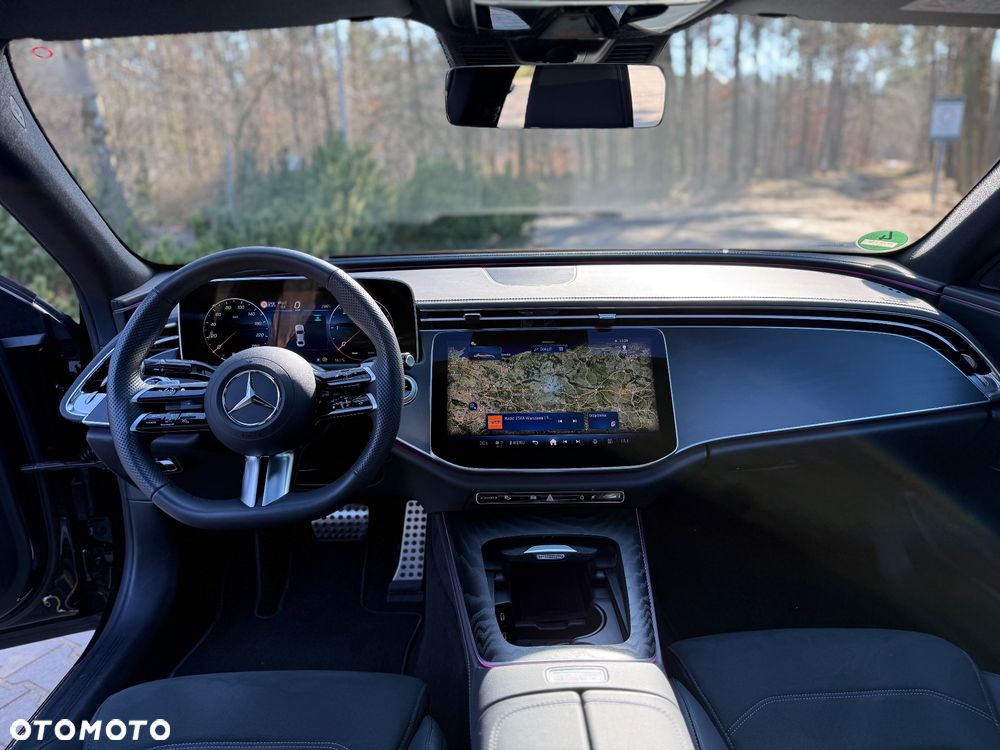 Mercedes-Benz Klasa E - 24