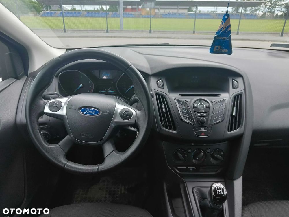 Ford Focus 1.6 Trend - 11