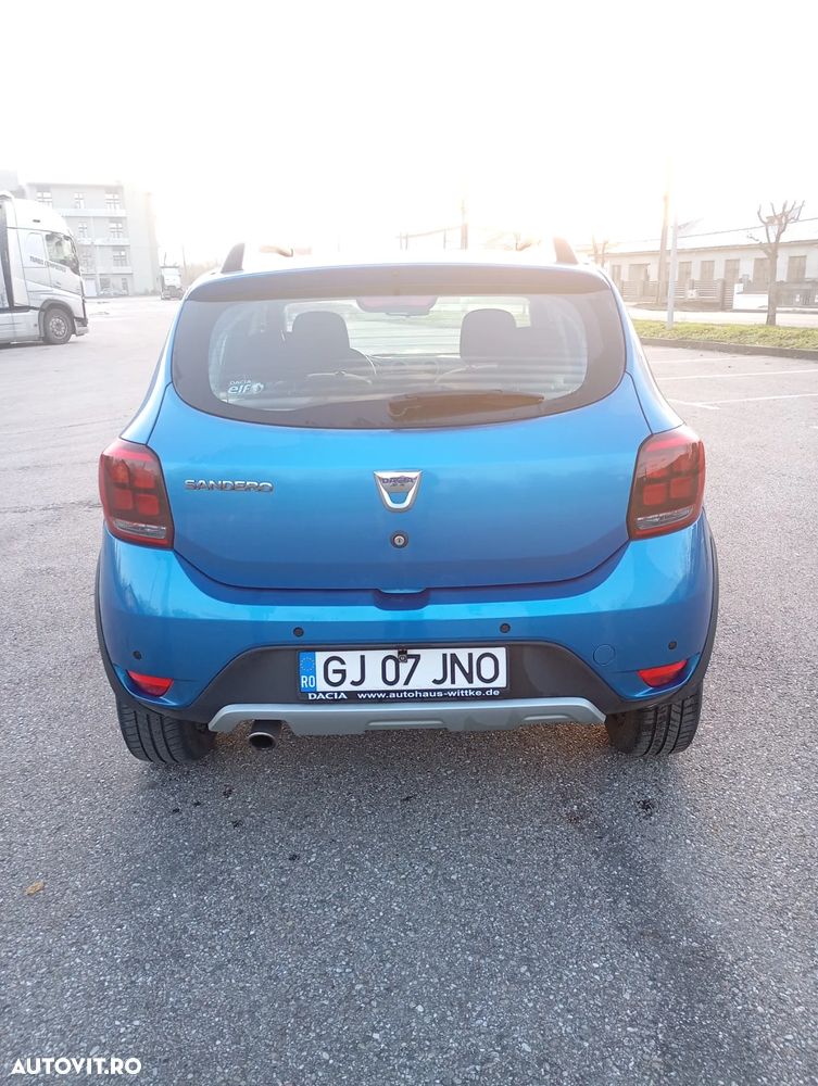 Dacia Sandero 0.9 Stepway - 4