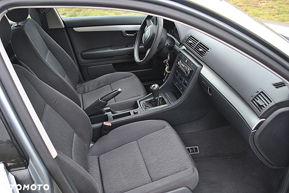 Audi A4 Avant 1.6 - 8