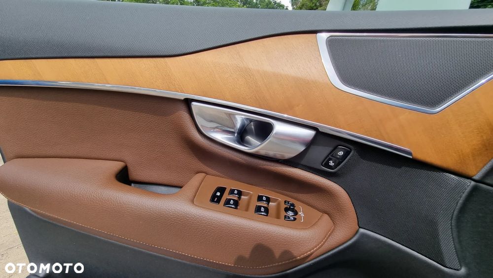 Volvo XC 90 B5 D AWD Momentum 7os - 9