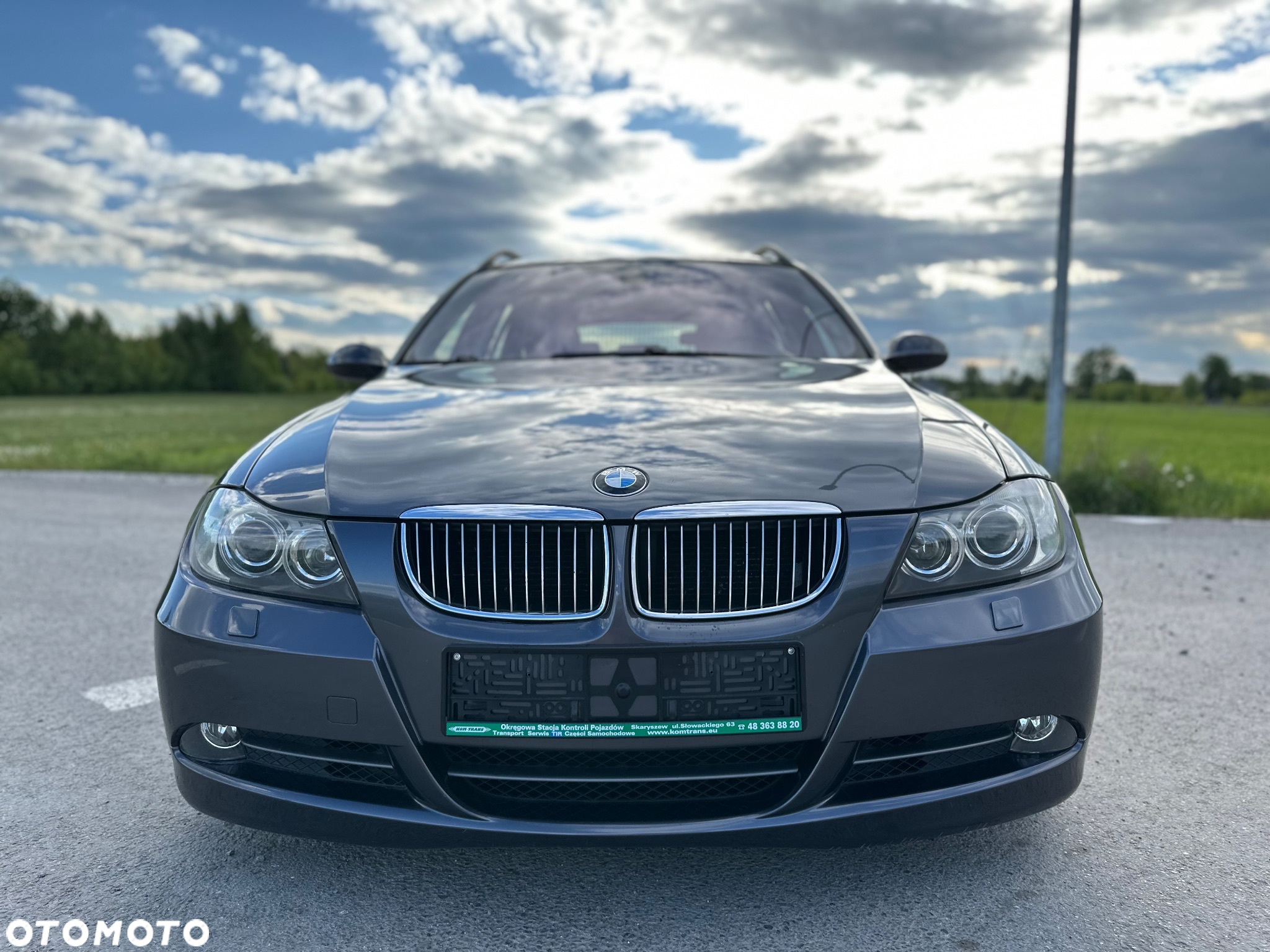BMW Seria 3 330xi Touring - 2