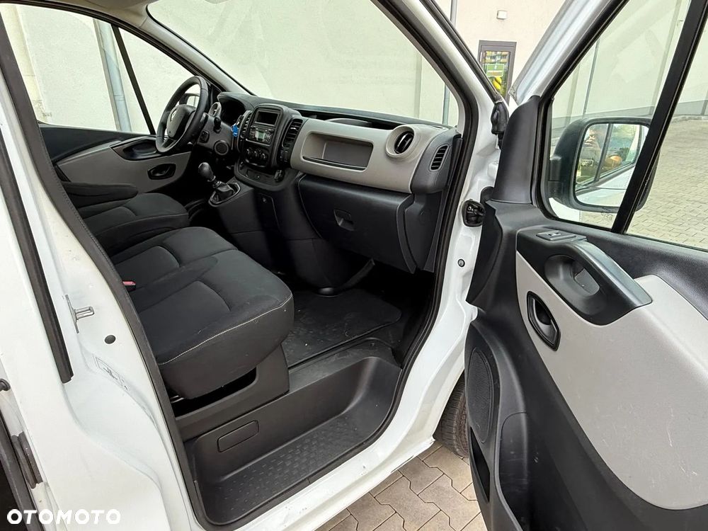 Renault Trafic - 30
