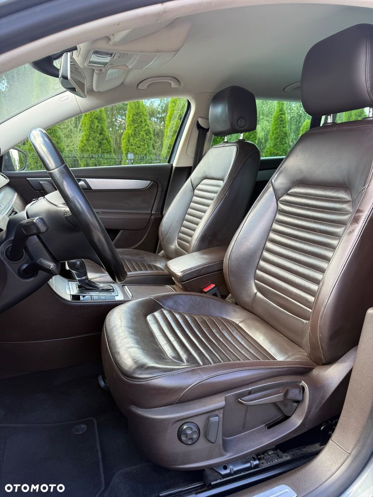 Volkswagen Passat 2.0 TDI Comfortline DSG - 9