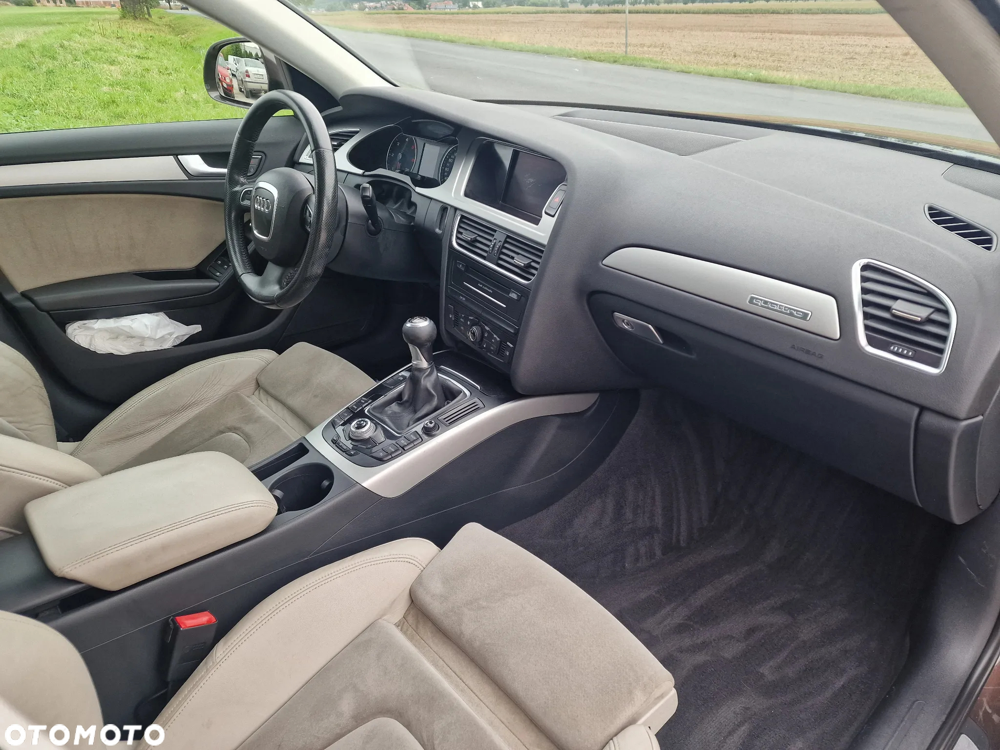 Audi A4 Allroad 2.0 TDI Quattro - 30