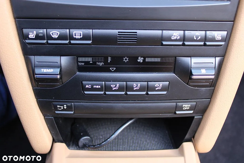 Porsche Boxster Standard - 25