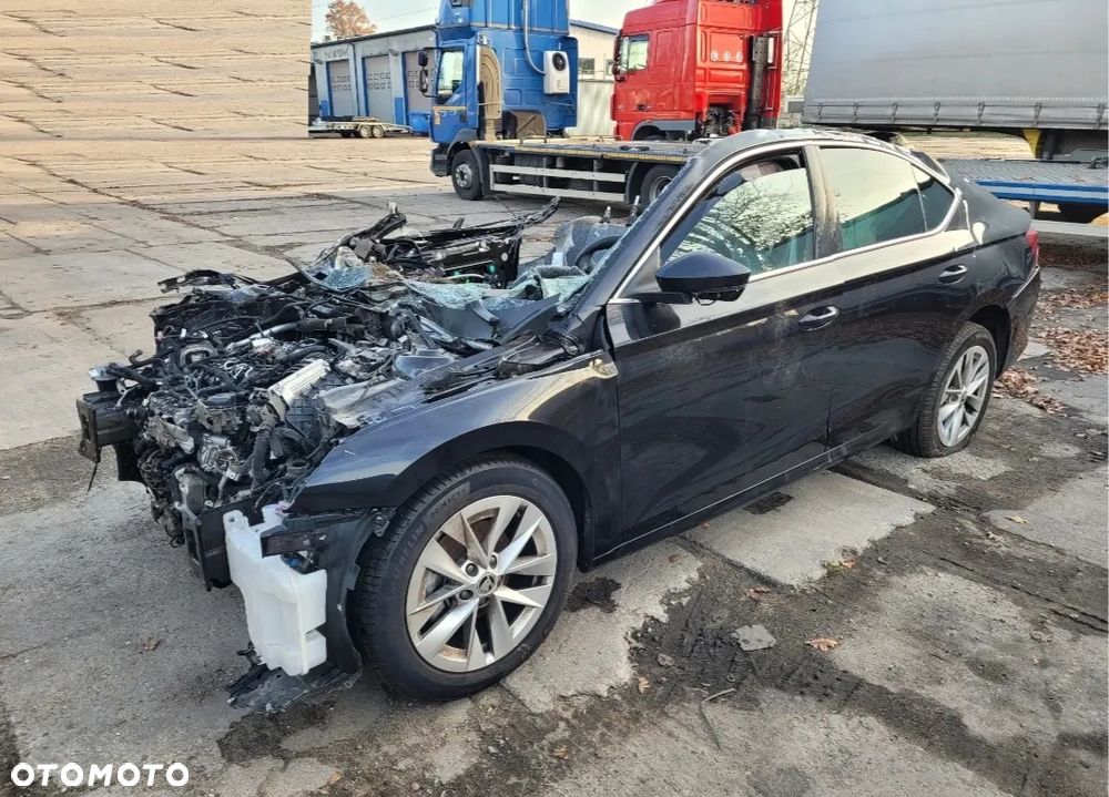 Skoda Octavia 2.0 TDI Selection DSG - 1