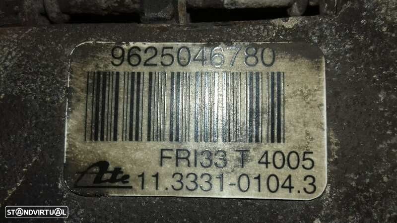 PINÇA TRAVÃO TRASEIRA DIREITA PEUGEOT 406 COUPÉ 1997 - 3