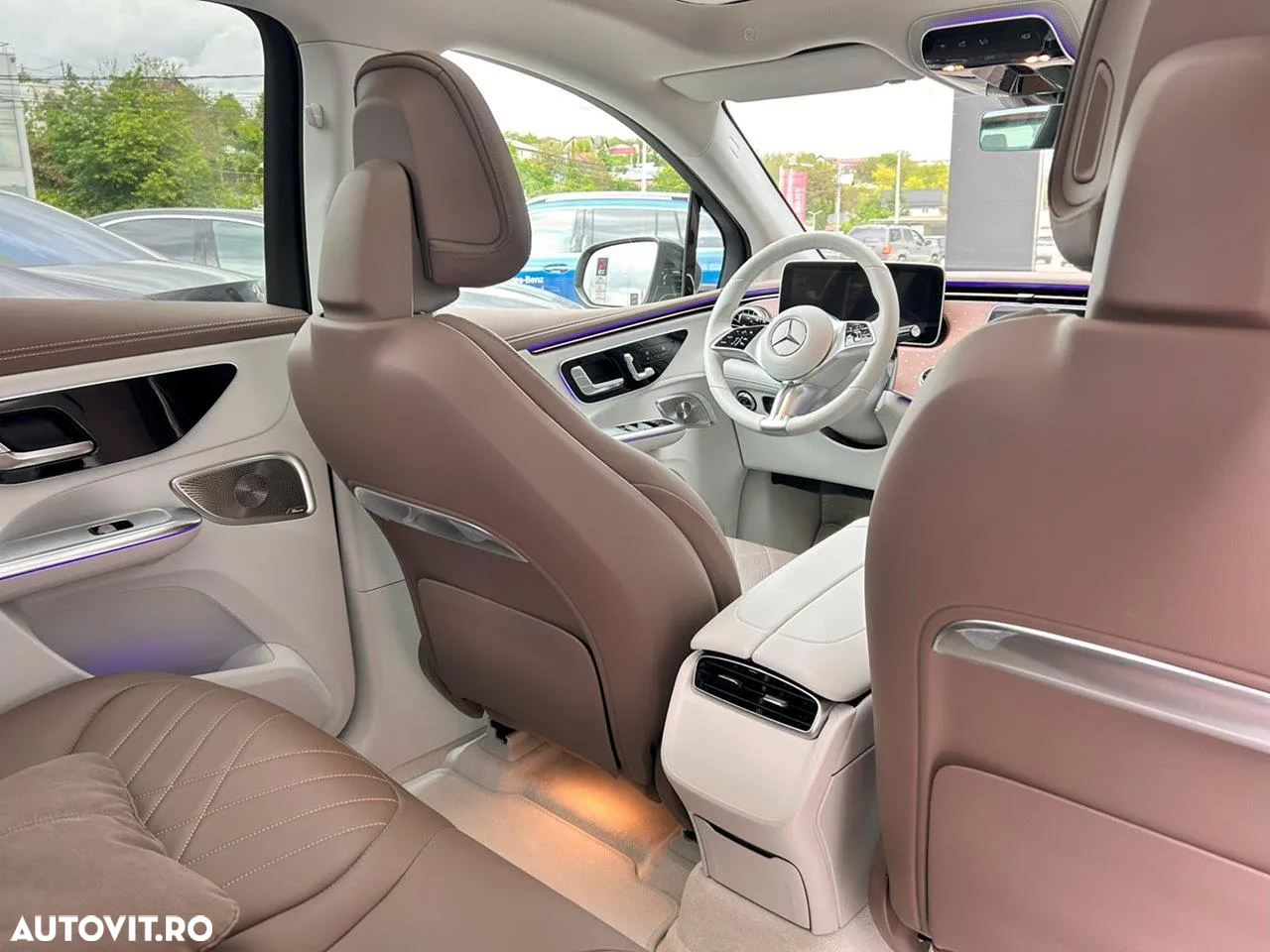 Mercedes-Benz EQE 350 4MATIC - 13