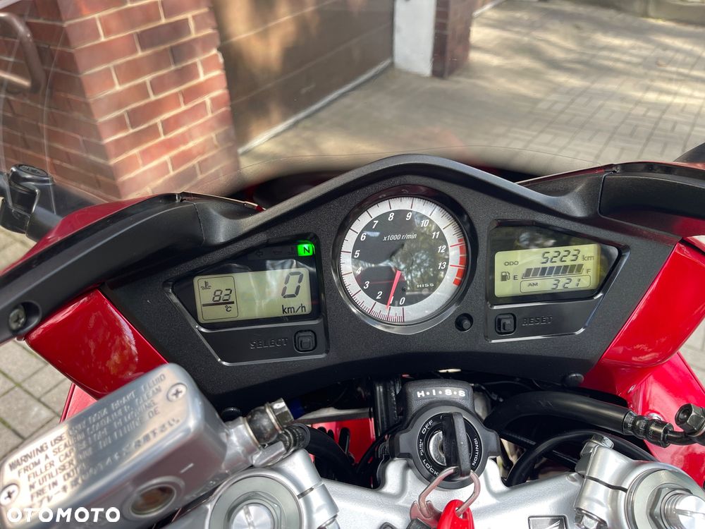 Honda VFR - 8
