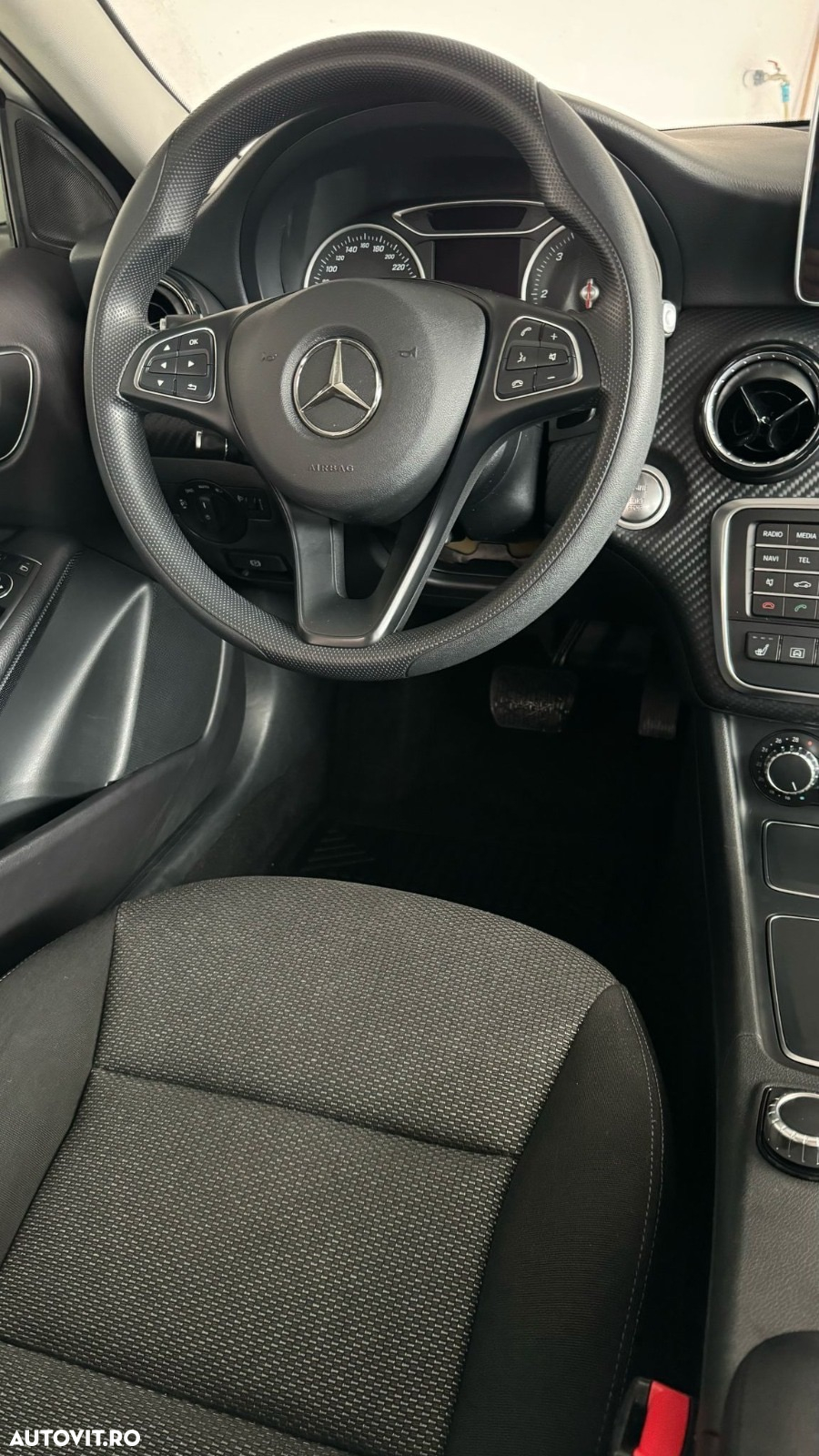 Mercedes-Benz GLA 200 d 4MATIC Aut. - 10