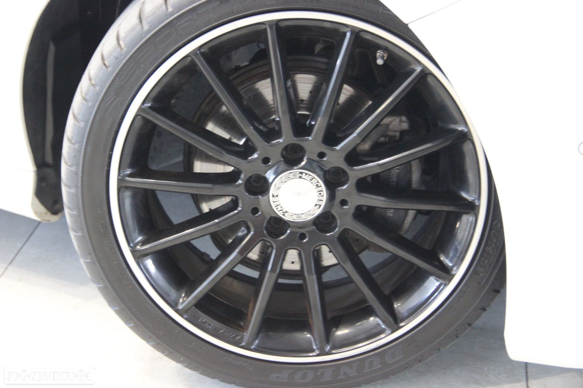 Mercedes-Benz A 200 CDi BE AMG Line - 13