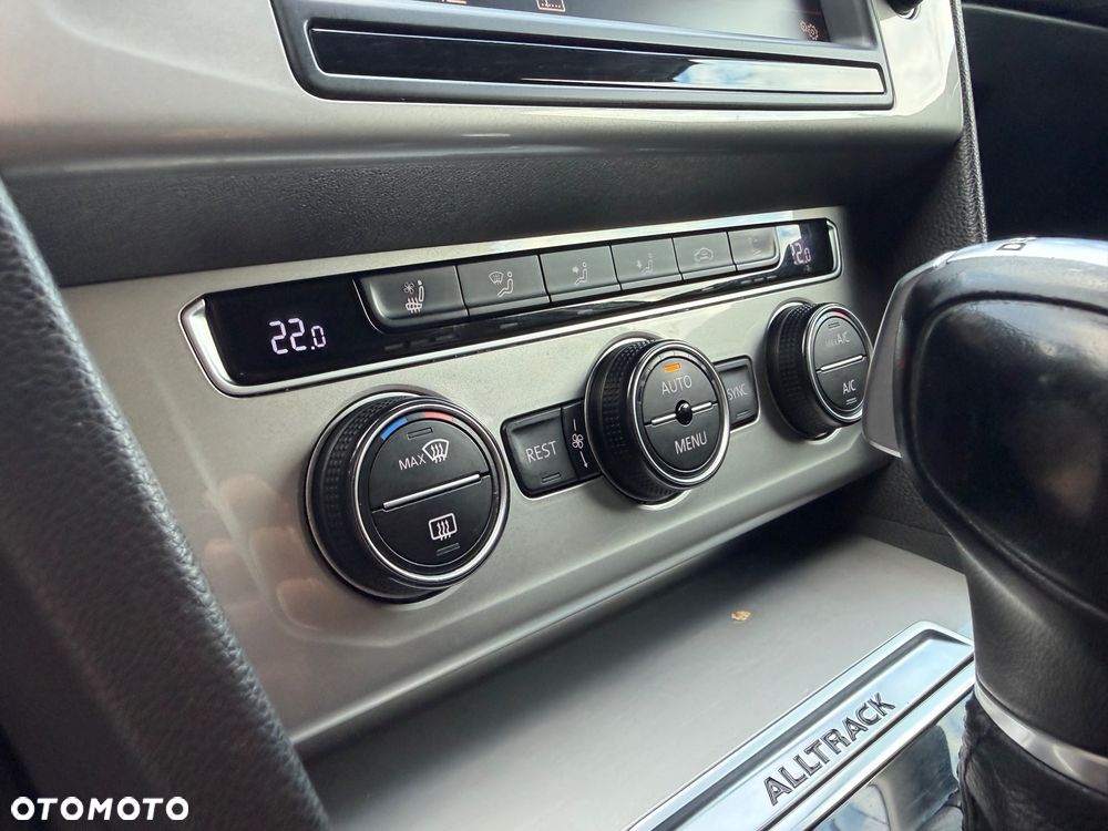 Volkswagen Passat Alltrack 2.0 TDI SCR 4Motion DSG (BMT) - 19
