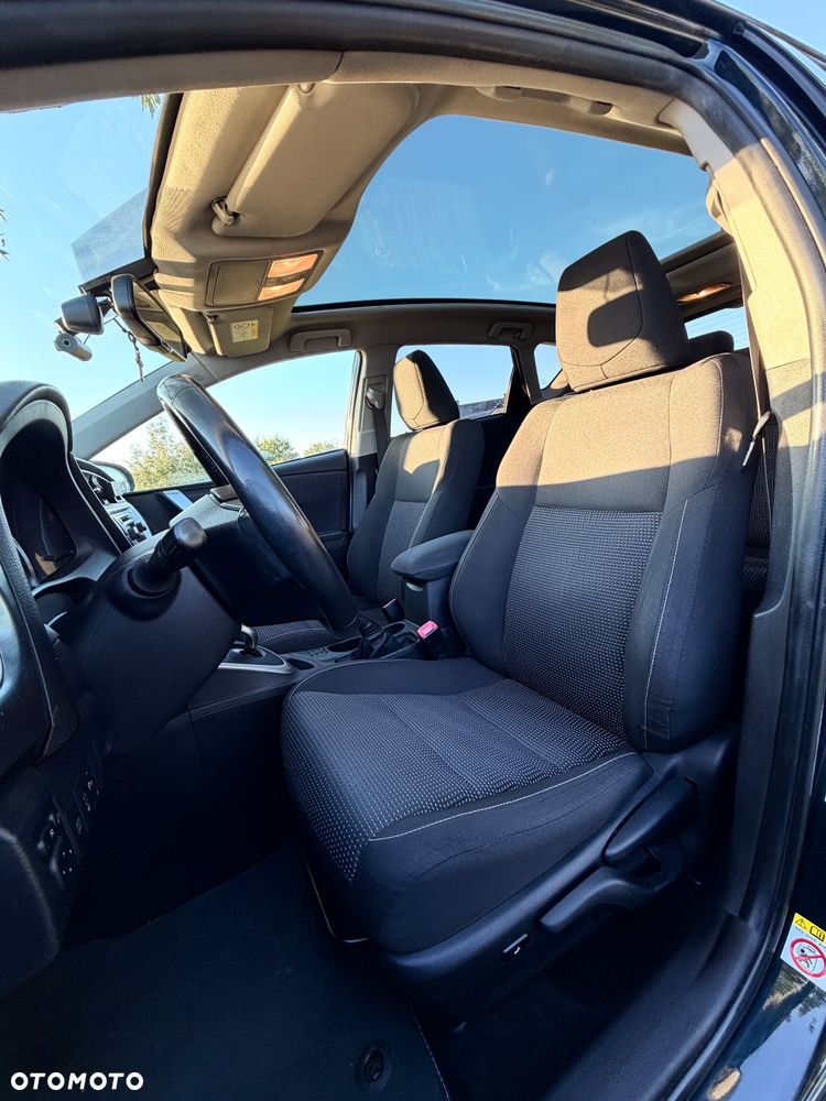 Toyota Auris 1.8 HSD Prestige NAVI - 18